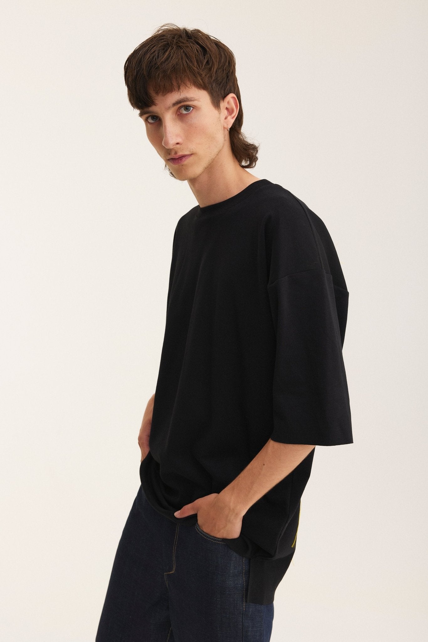 AER Black T-shirt - MYS
