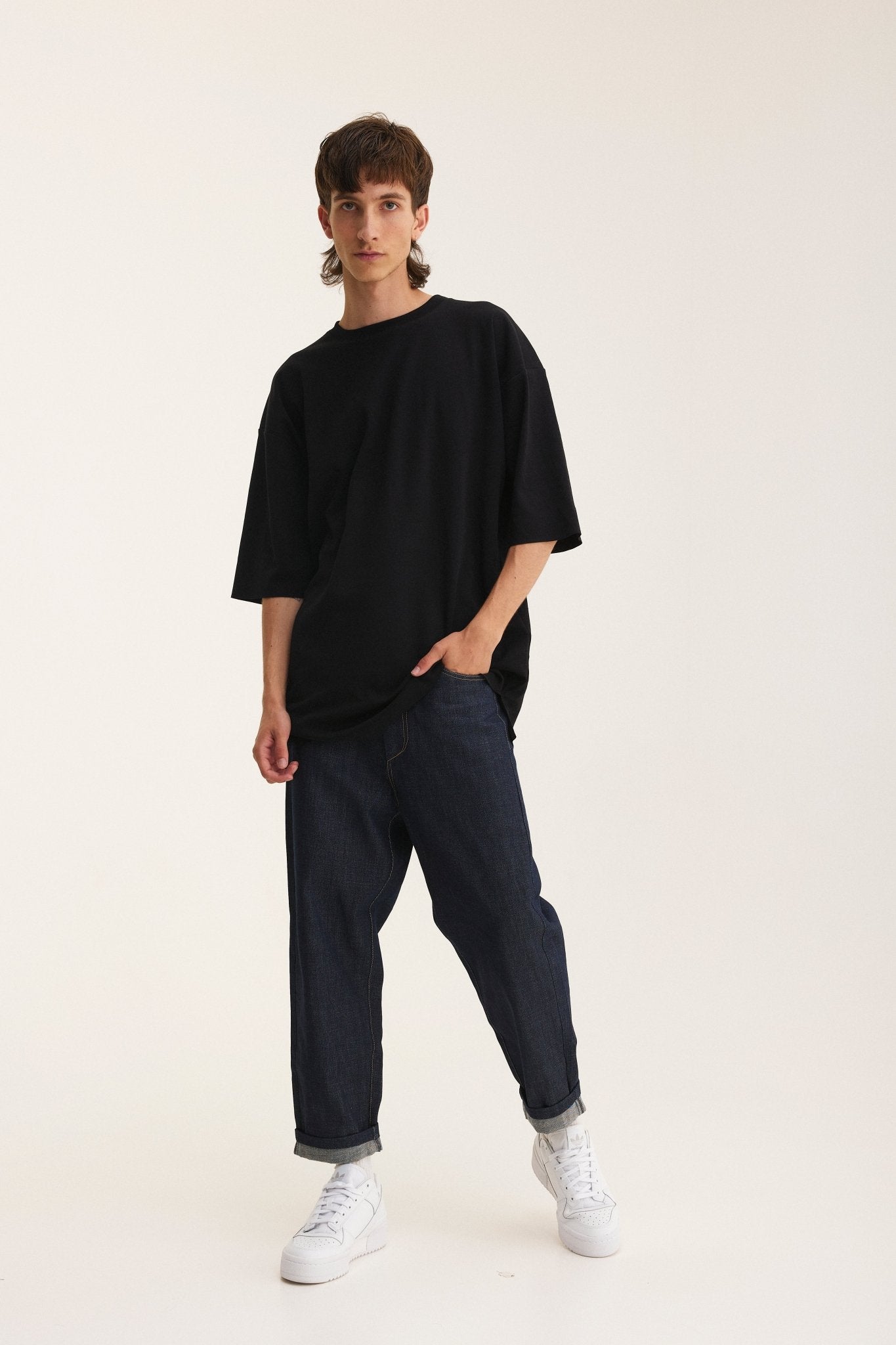 AER Black T-shirt - MYS