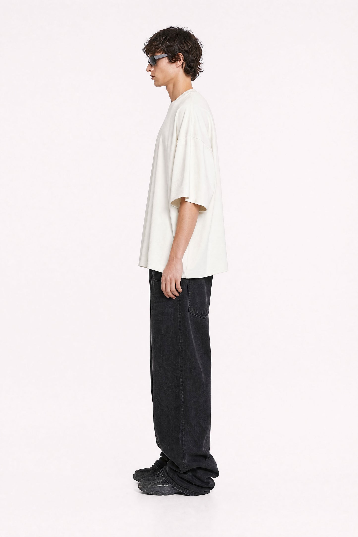 MYSIMPLICATED® Worldwide Ivory Tee — Mysimplicated