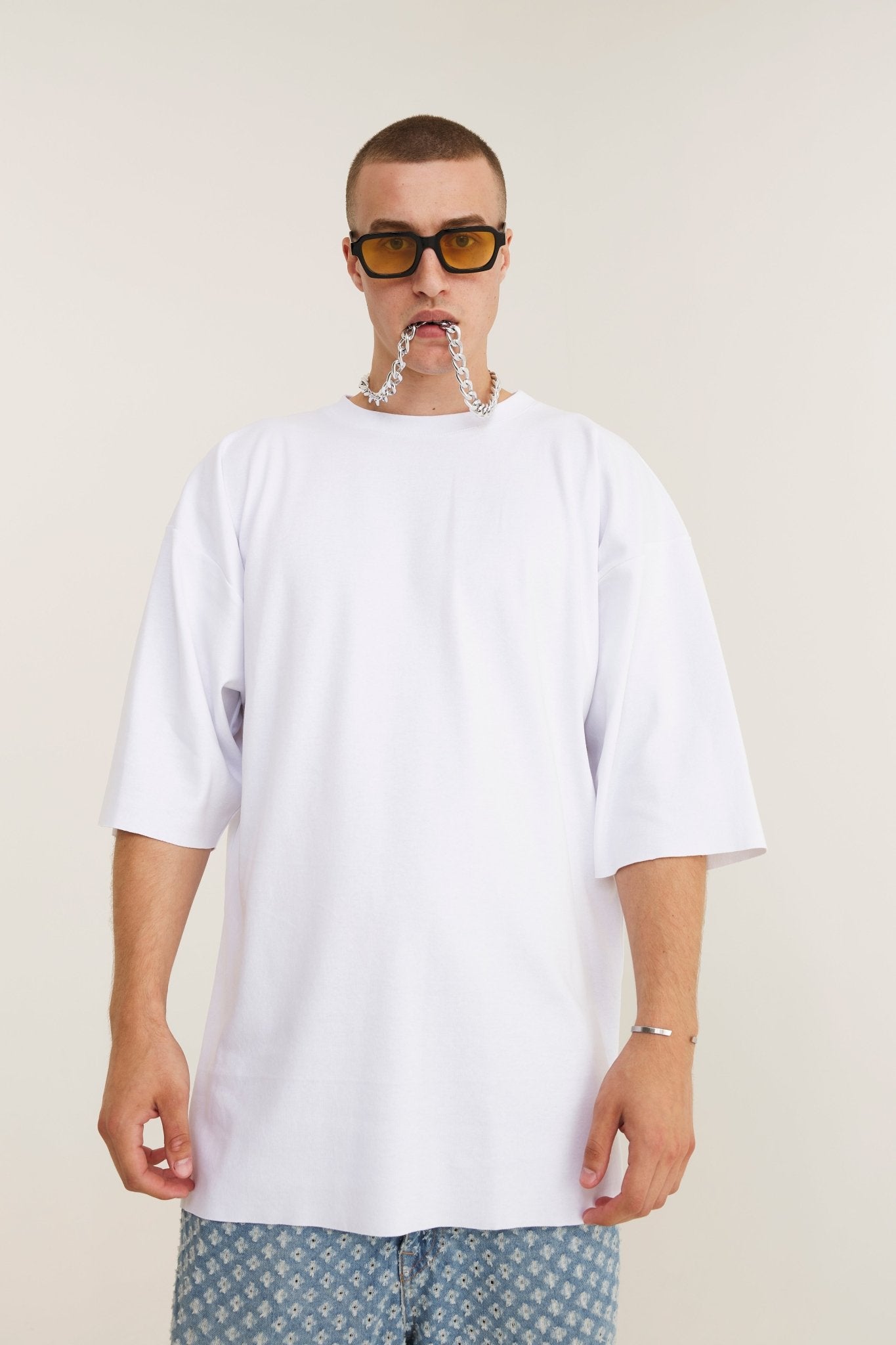 Oversized Cotton White T-shirt Focus - MYS