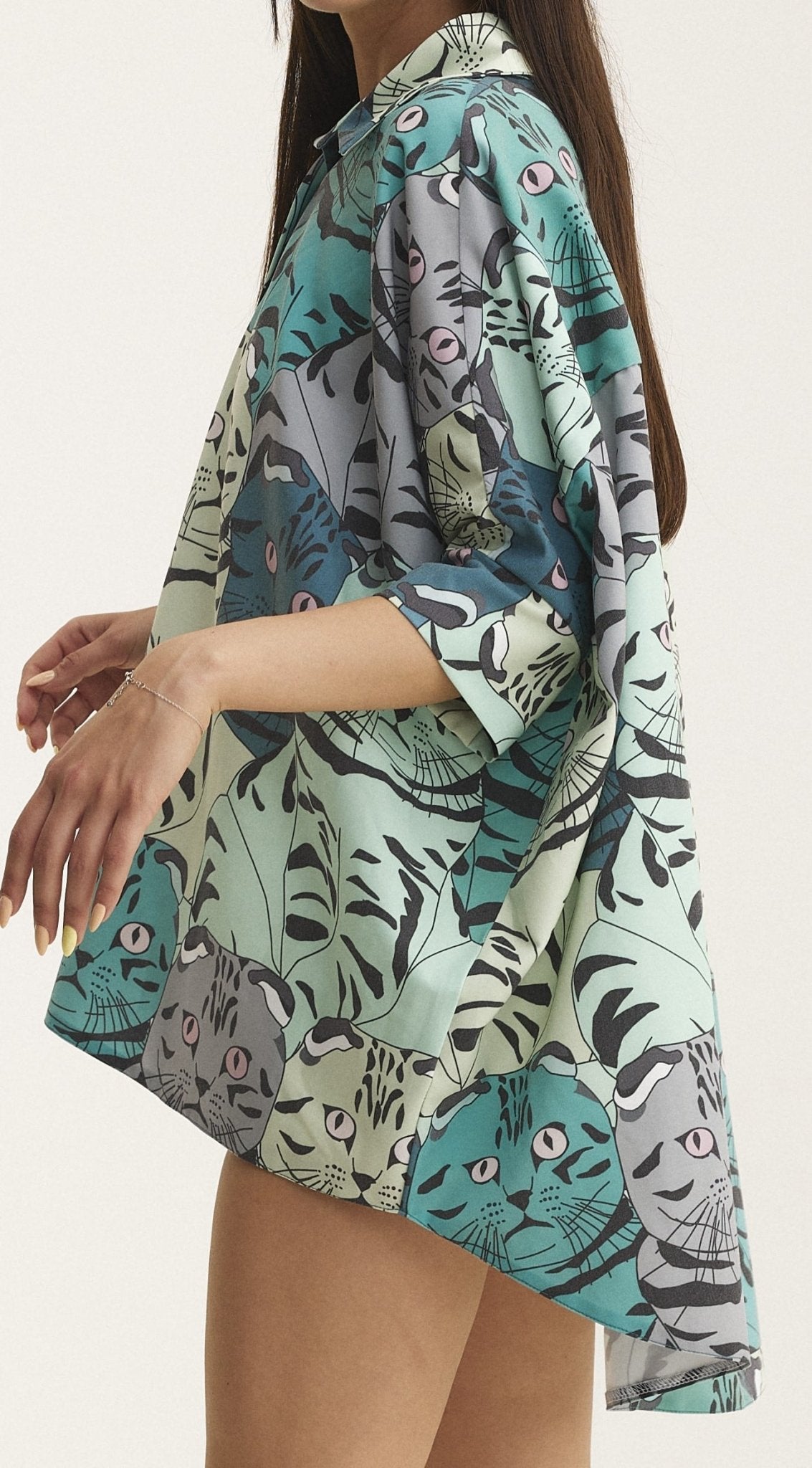 Oversized Shirt Meow (recycled fabric) - MYS