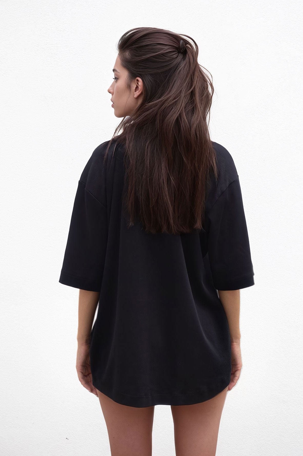 Black T-shirt with adaptive collar