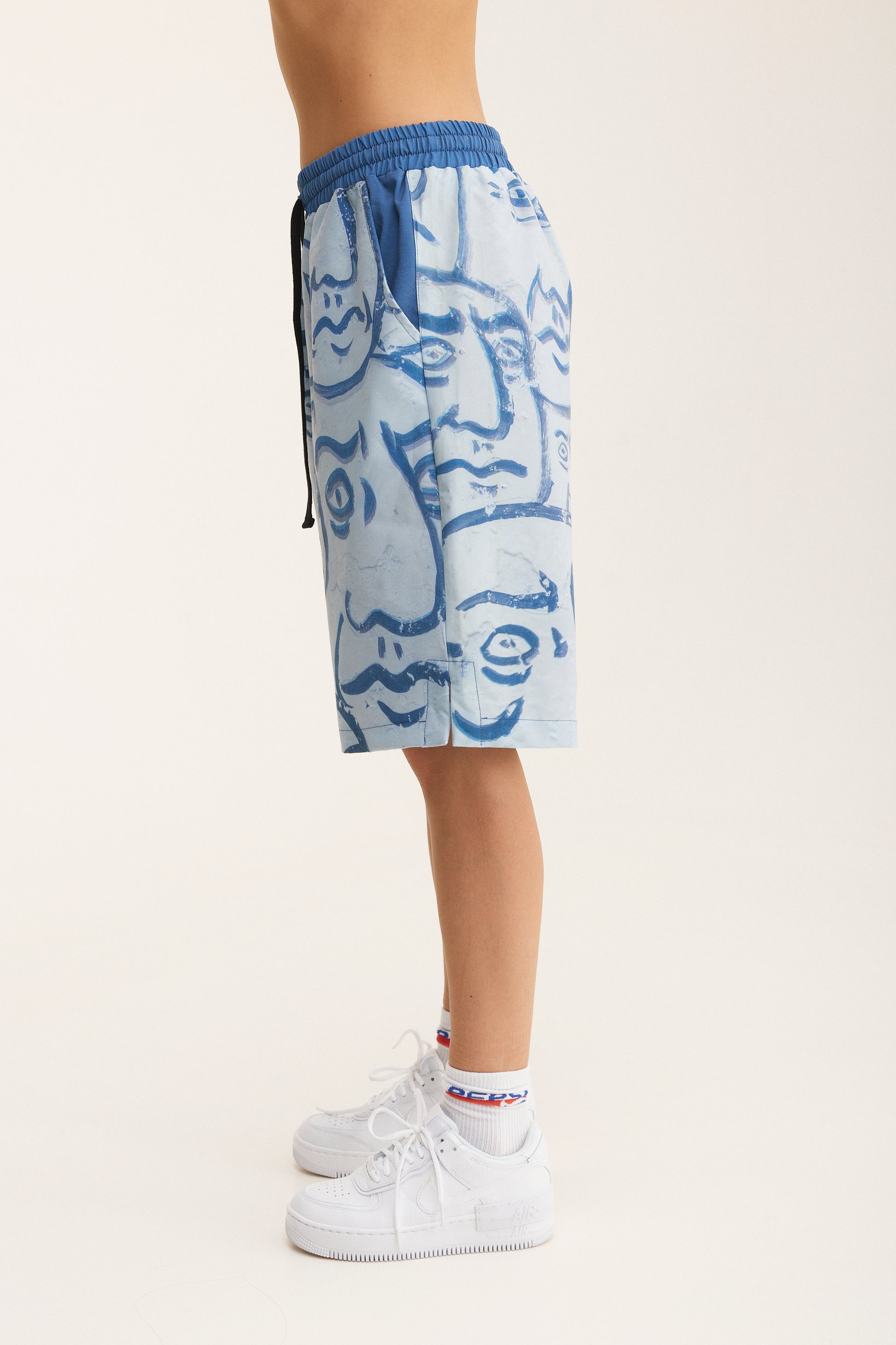 Bermuda Shorts Faces (recycled fabric) - mysimplicated
