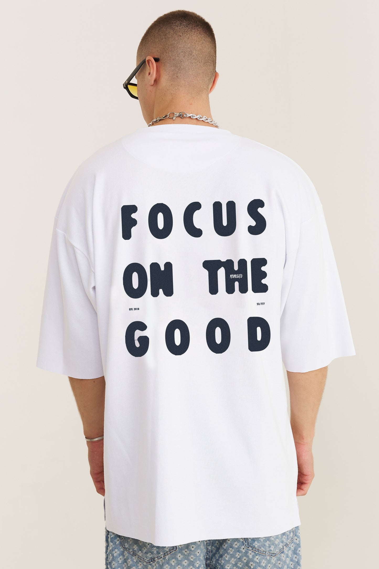 Oversized Cotton White T-shirt Focus