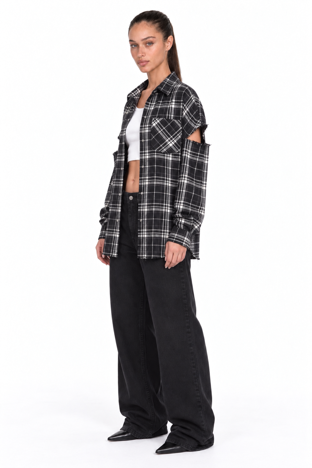 Fragmented Sleeves Shirt B/W – 3/4 view