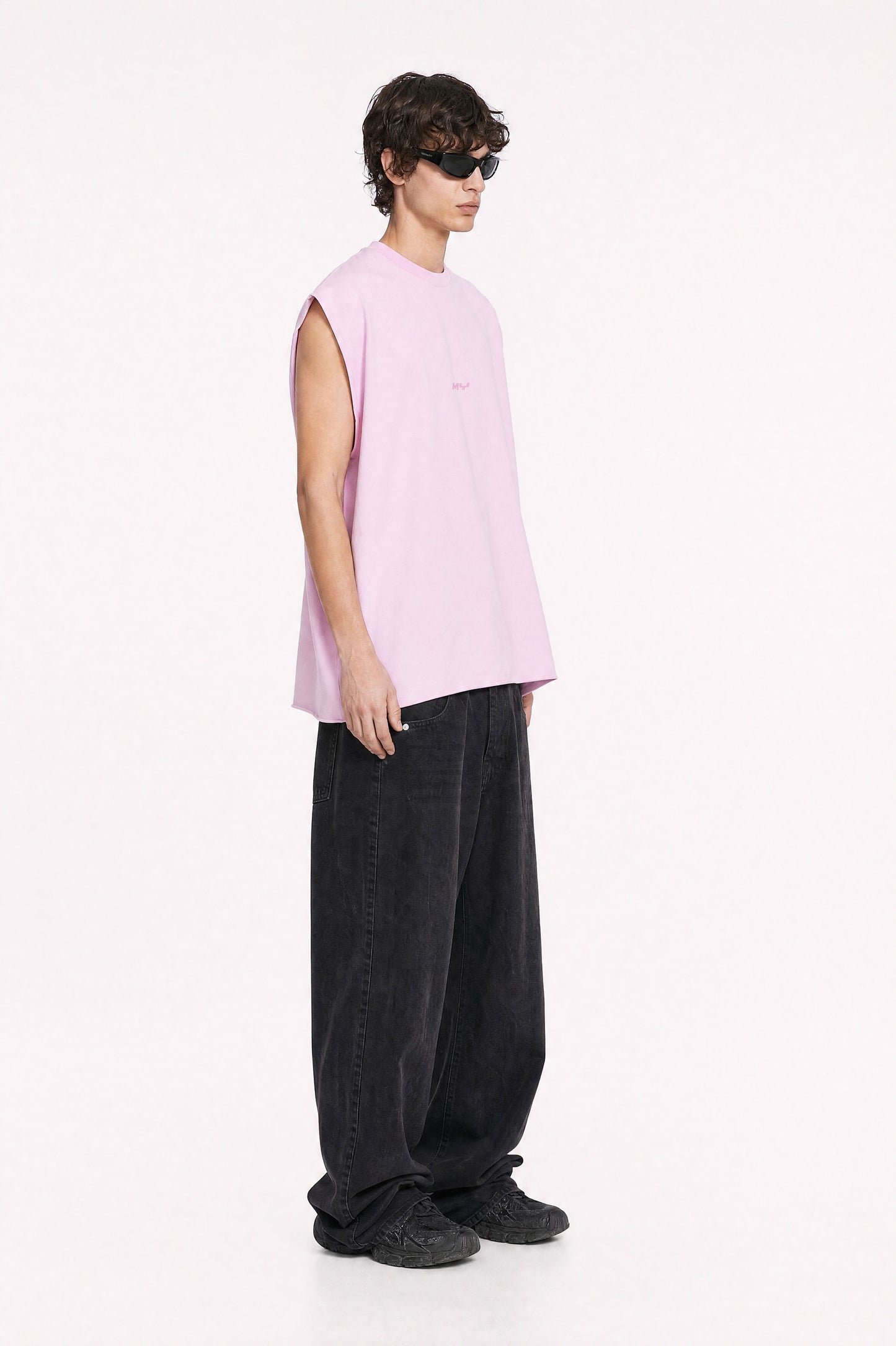 Oversized Sleeveless T-Shirt