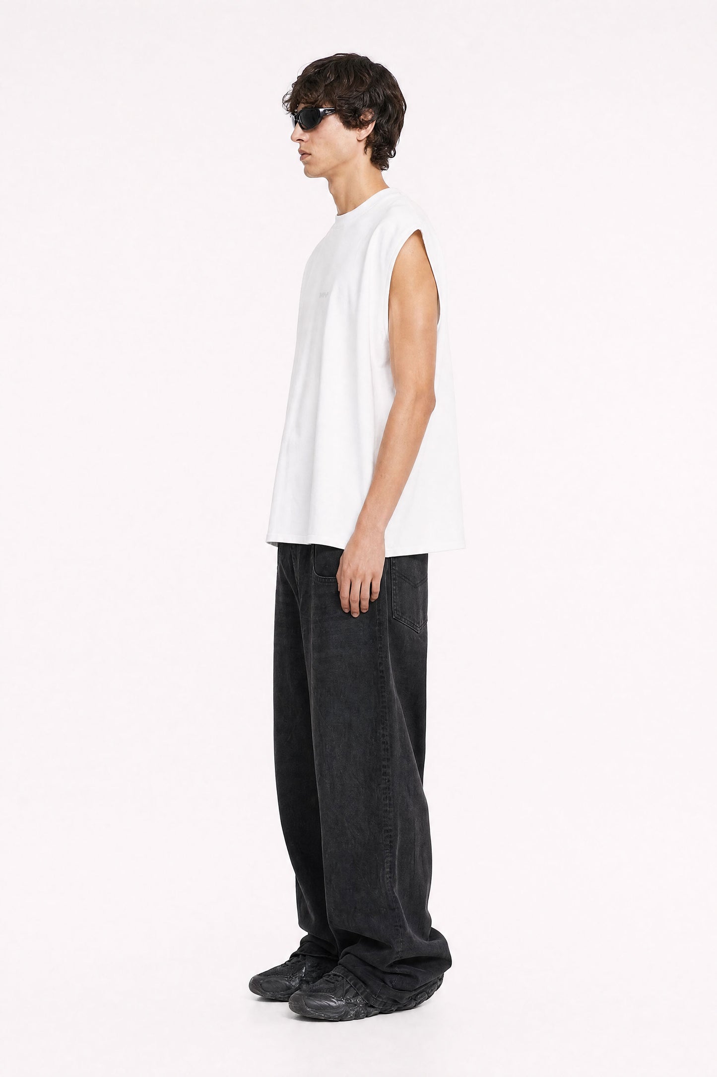 MYSIMPLICATED® Oversized White Sleeveless Tee