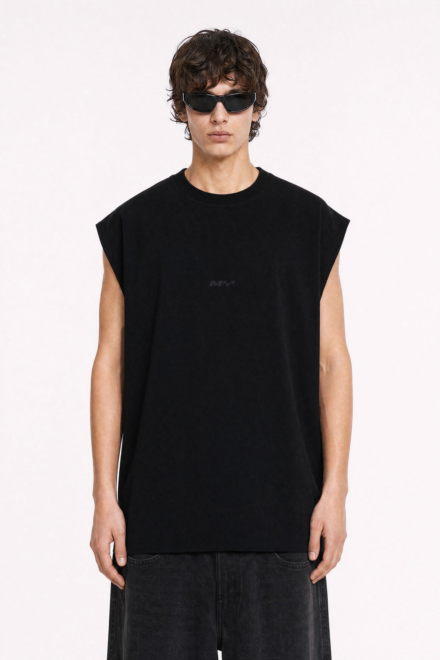 MYSIMPLICATED® Oversized Black Sleeveless Tee