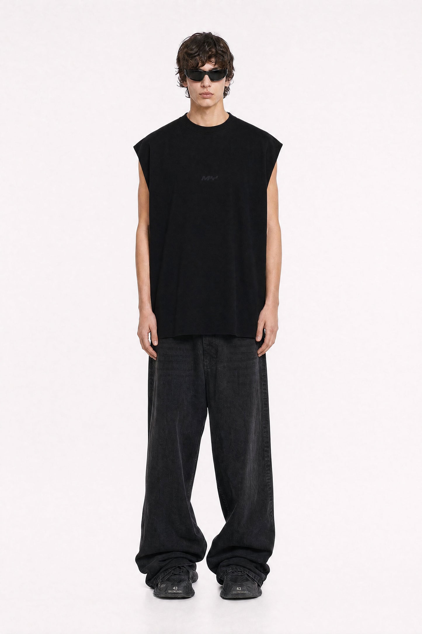 MYSIMPLICATED® Oversized Black Sleeveless Tee