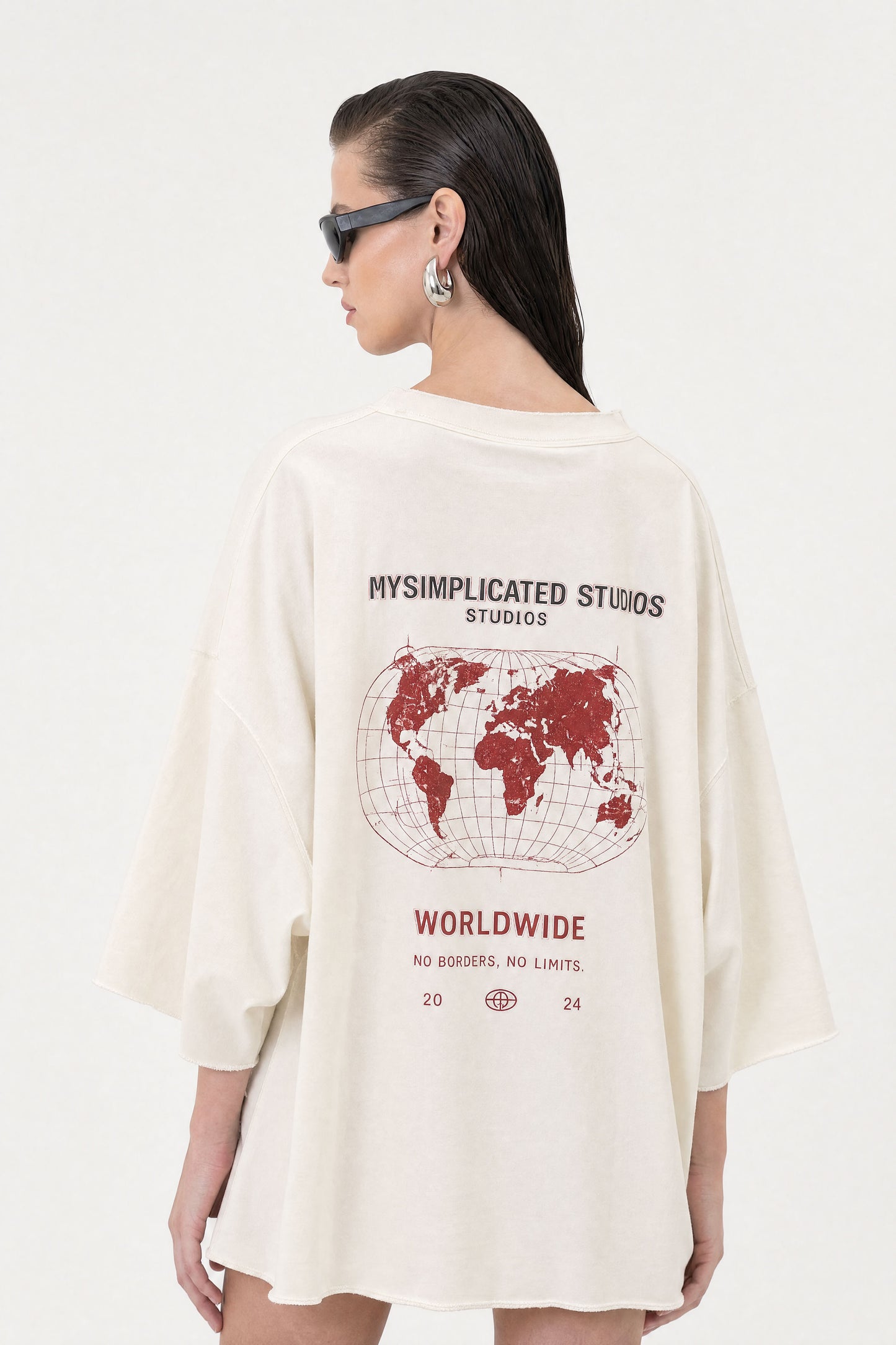 Soldout Oversized Off-White Tee