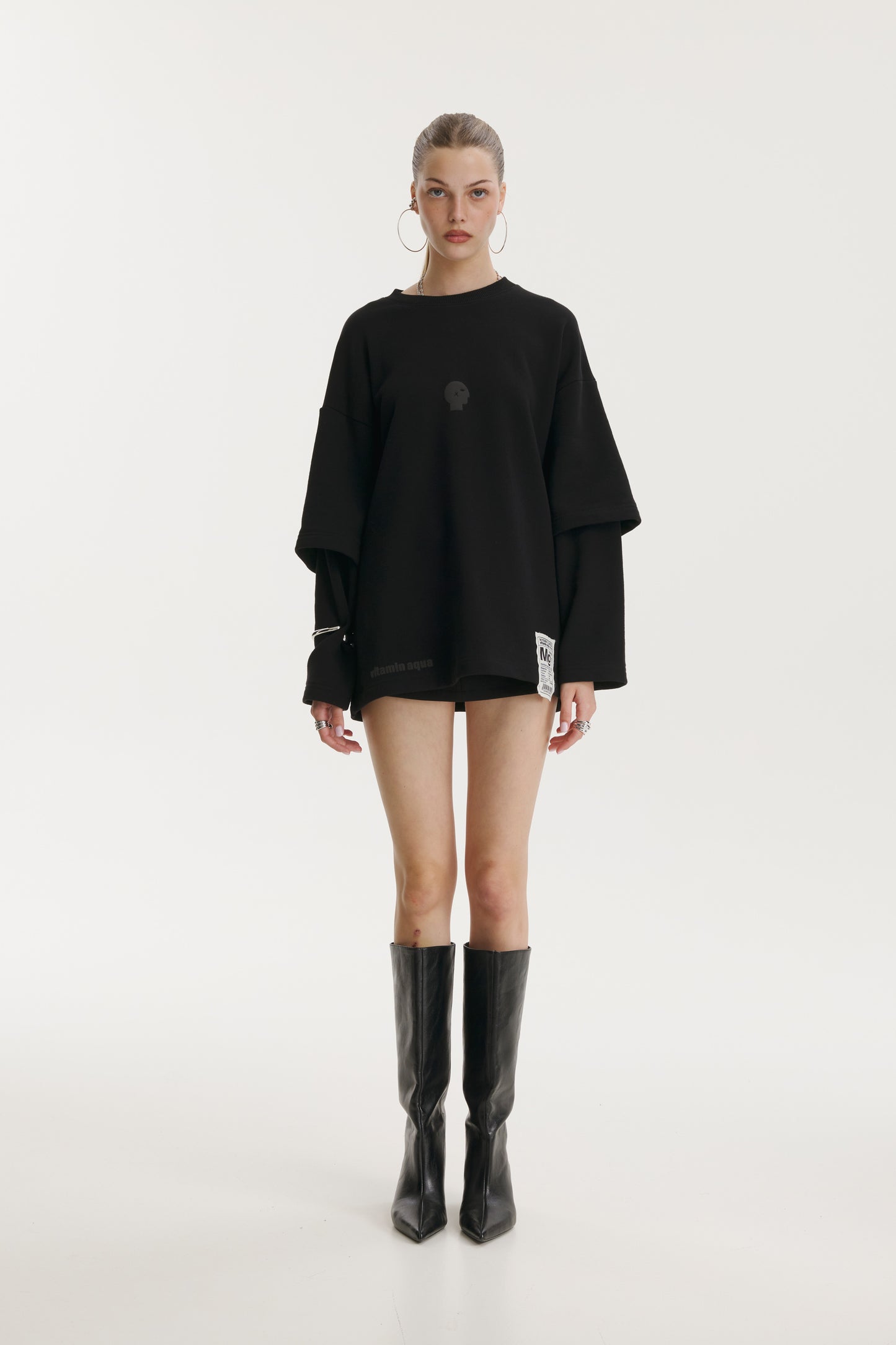 Vitamin Aqua MG Black Double Sleeve