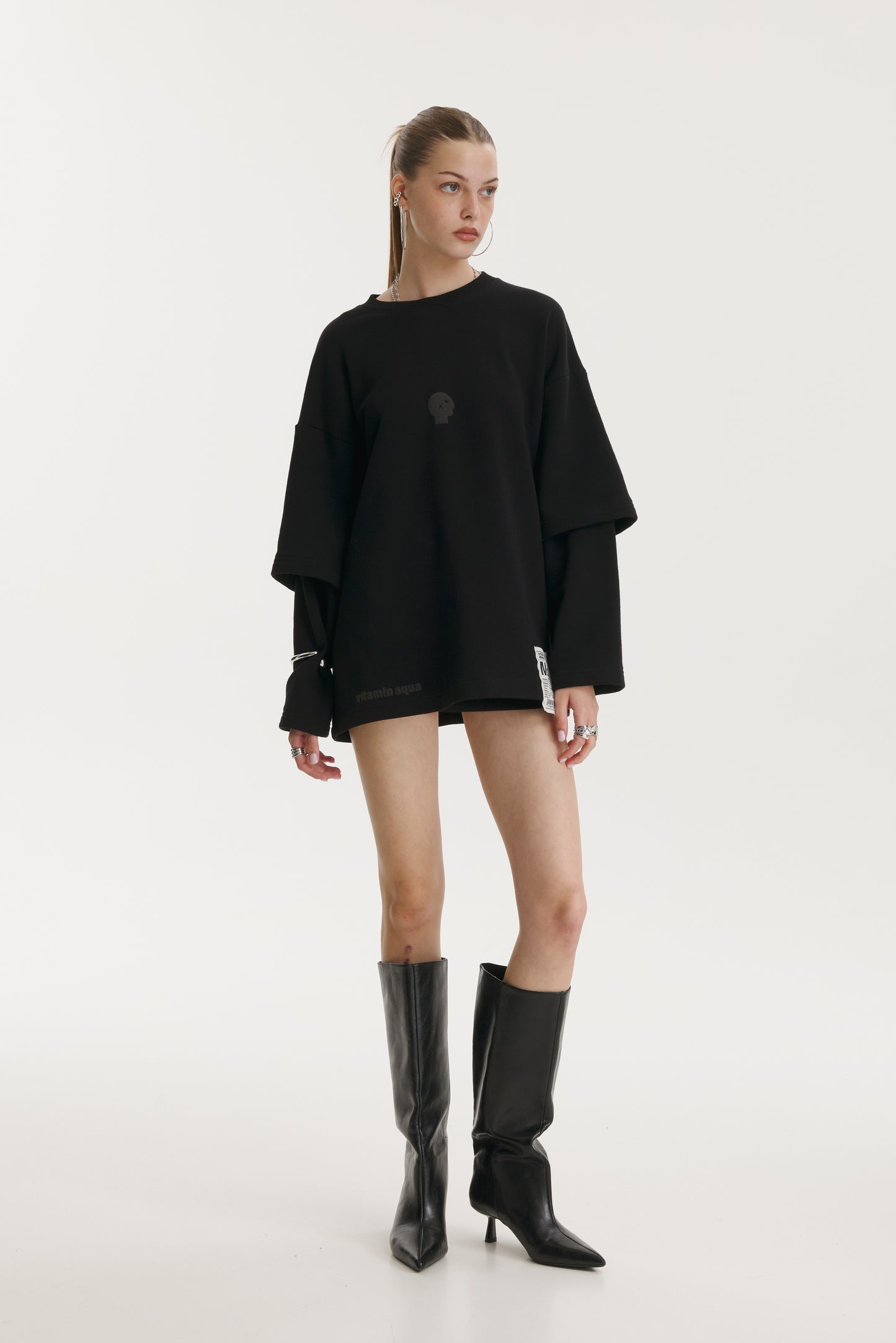 Vitamin Aqua MG Black Double Sleeve