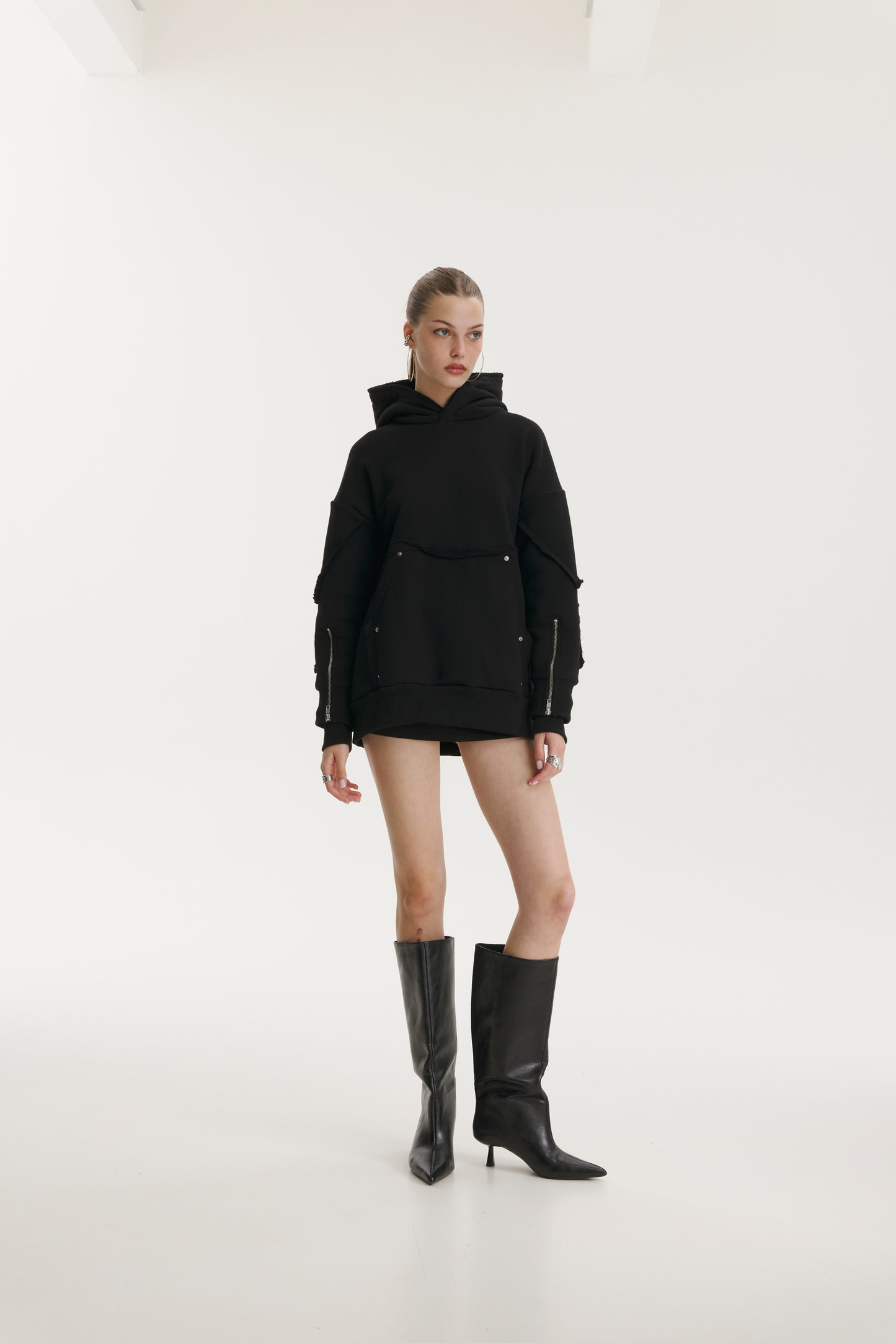 Hanorac negru cu Patches personalizabile/interschimbabile