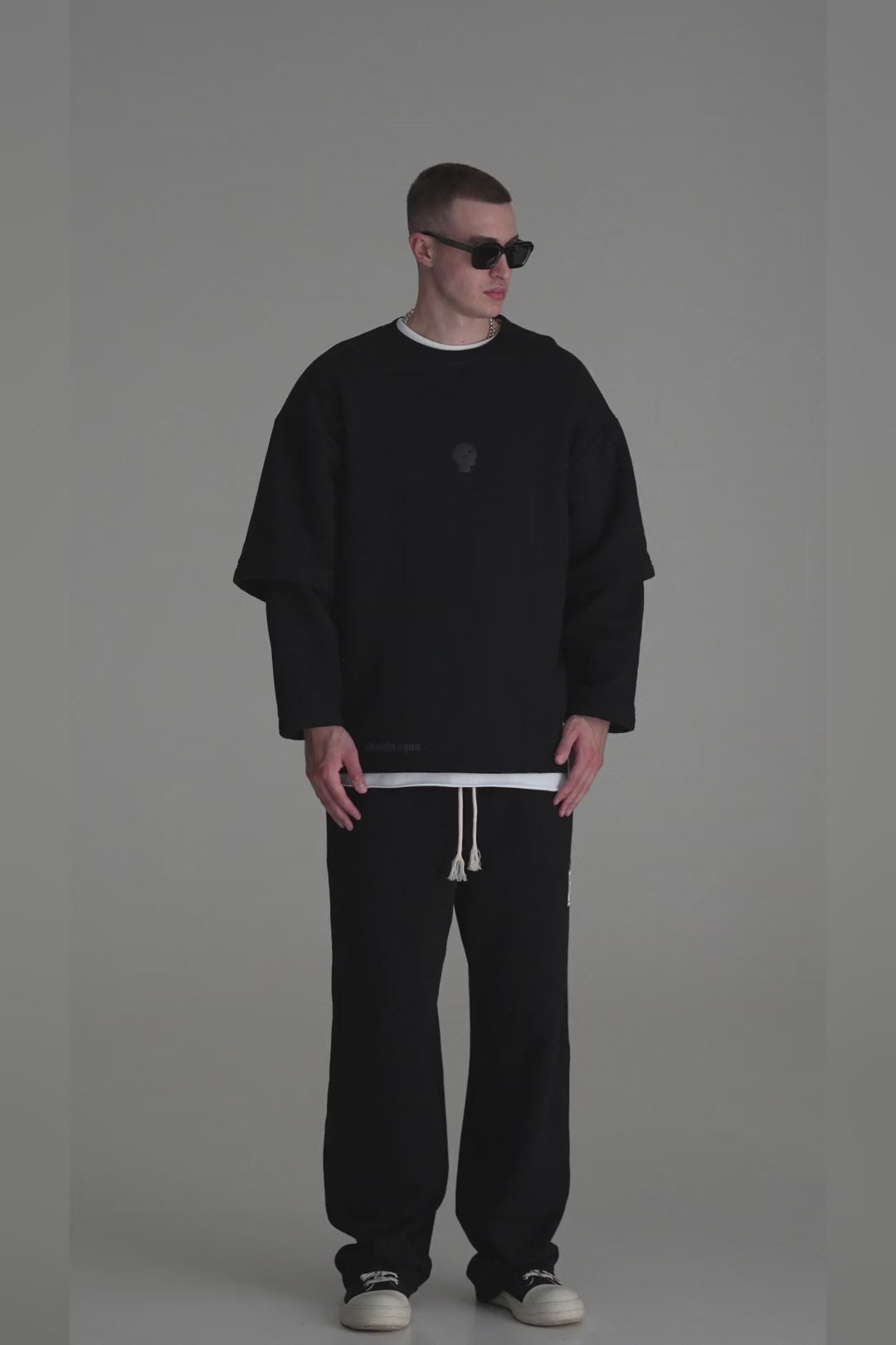 Vitamin Aqua MG Black Double Sleeve - video