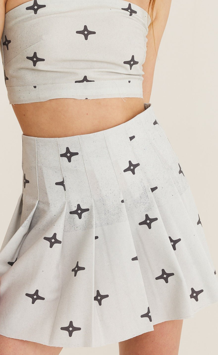 Star skirt shop and top